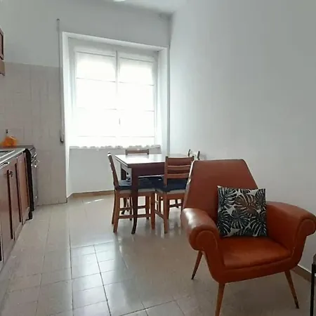 Apartamento - Metro A Roma
